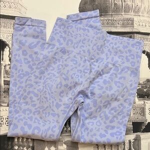 Leopard Print Leggings in Light Purple